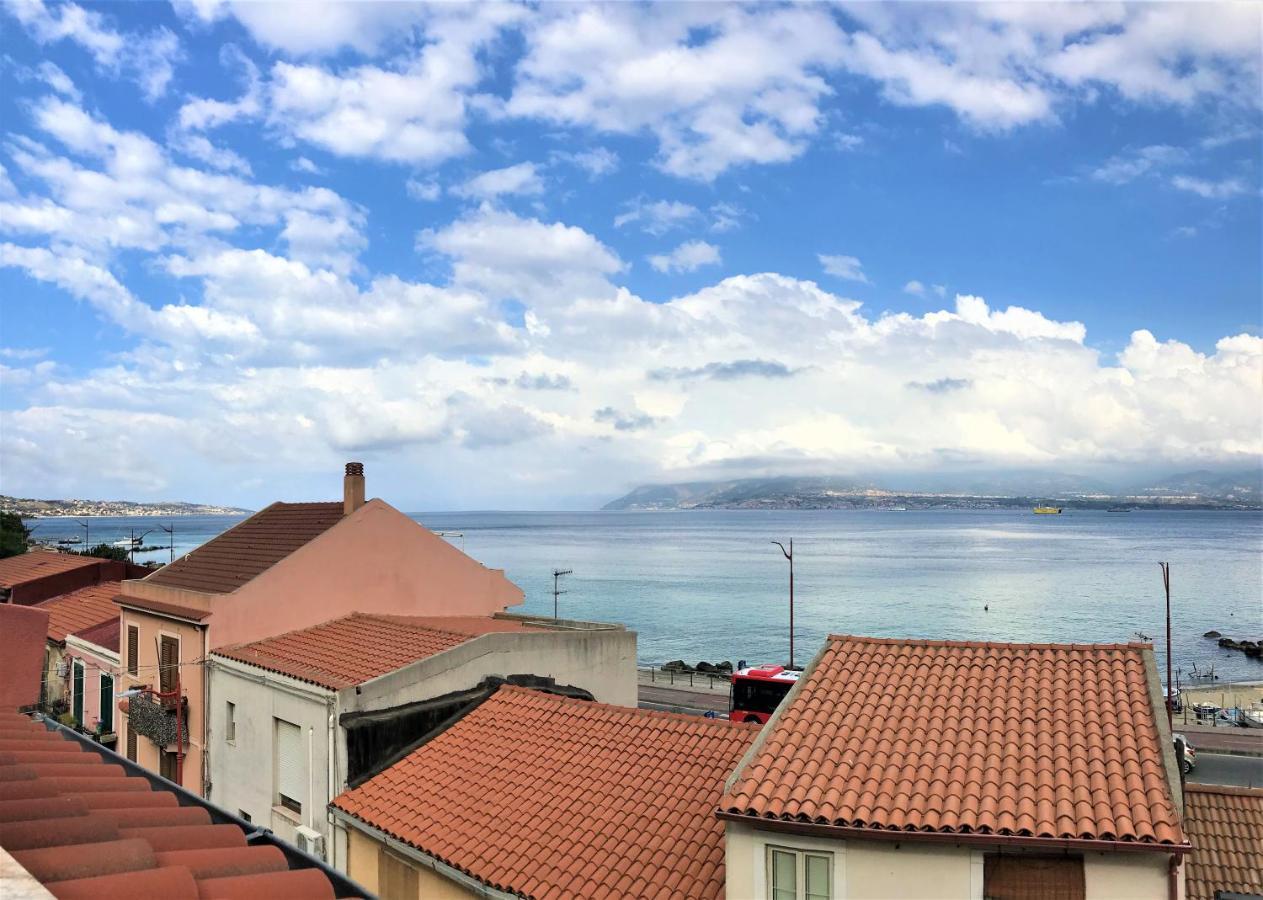 Vecchia Paradiso - A Un Passo Dal Mare Hotel Messina Bagian luar foto