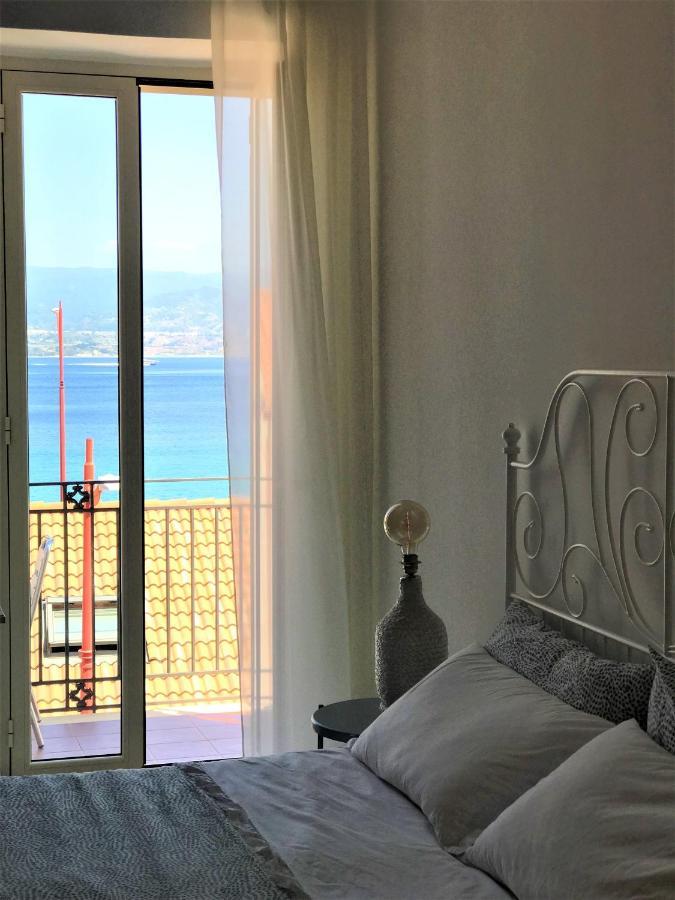 Vecchia Paradiso - A Un Passo Dal Mare Messina Bagian luar foto
