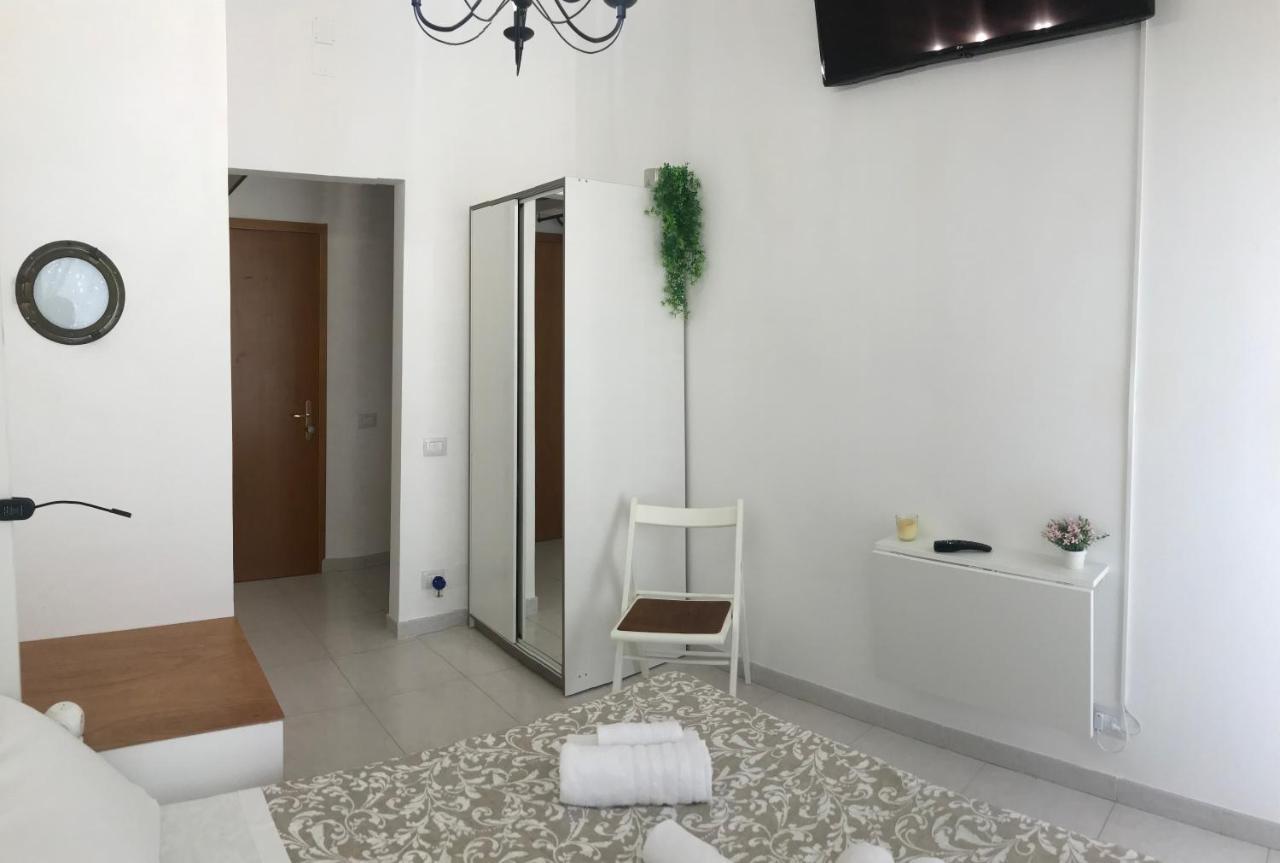 Vecchia Paradiso - A Un Passo Dal Mare Messina Bagian luar foto