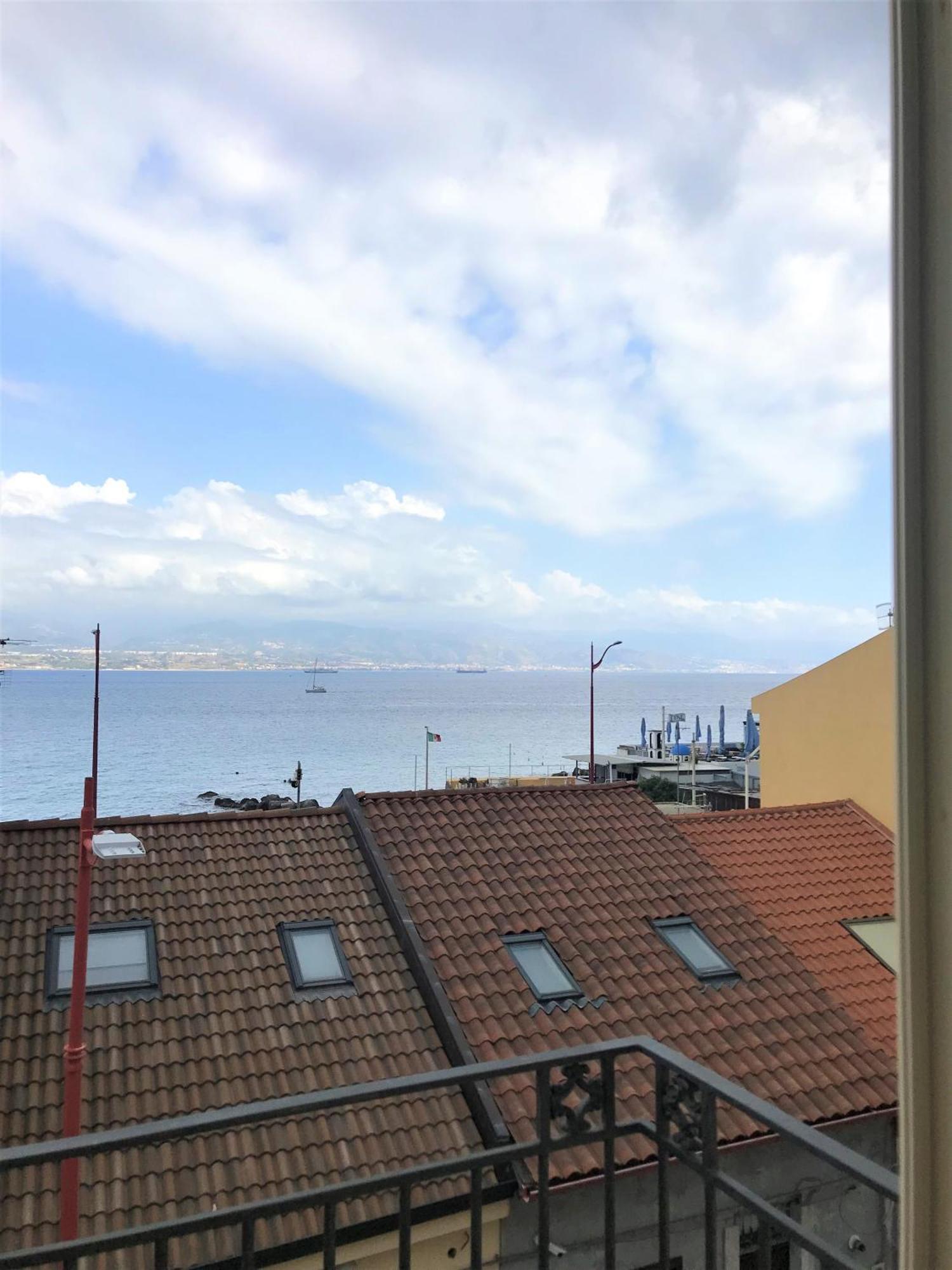 Vecchia Paradiso - A Un Passo Dal Mare Messina Ruang foto